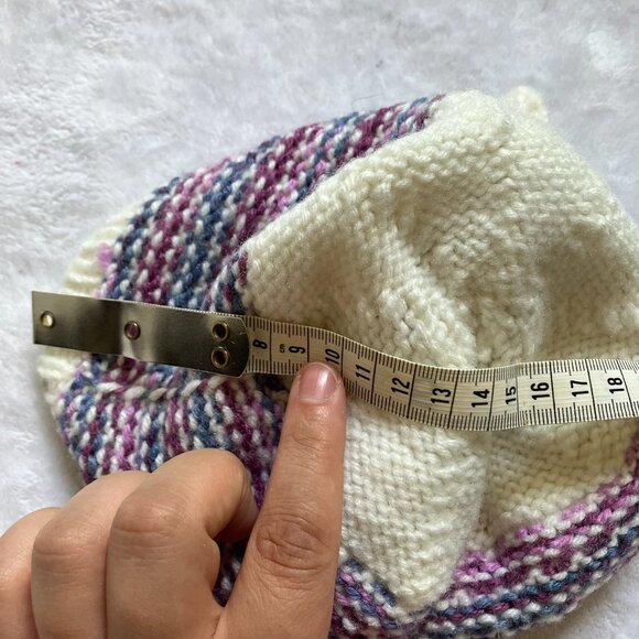 Handmade Baby Hat & Sherpa Slipper Socks Set Size 6-12M | Cream Pink Winter GUC - Picture 11 of 16